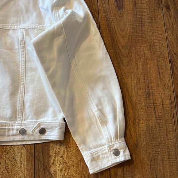 NWT Judy Blue White Denim Jacket Medium Cropped - Picture 12 of 14